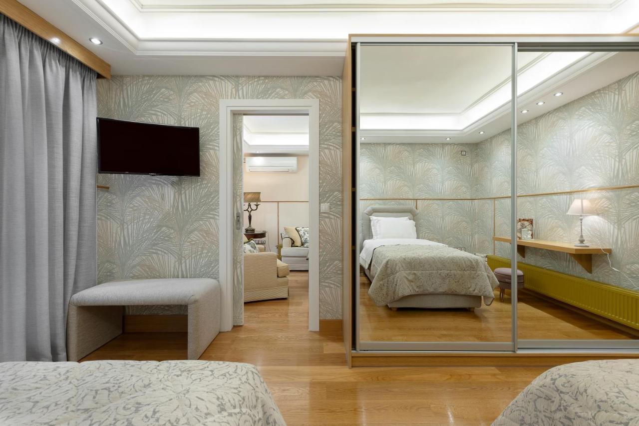 Vouliagmeni'S Elegance By Acropolis Suites Атина Екстериор снимка