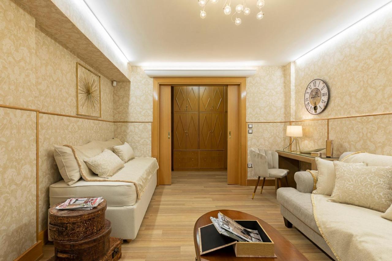 Vouliagmeni'S Elegance By Acropolis Suites Атина Екстериор снимка